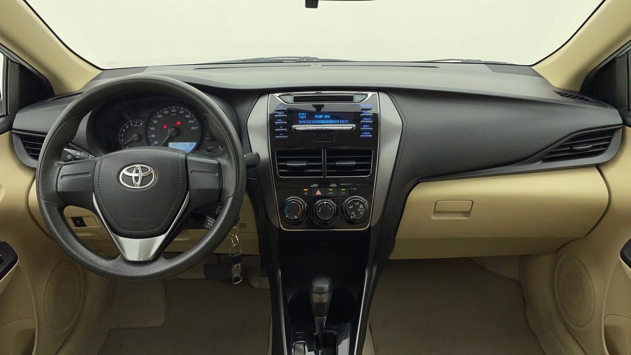 تويوتا يارس SE 1.5 | بدون دفعة مقدمة | اختبار القيادة في المنزل