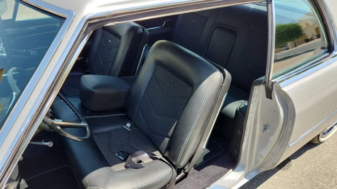 Cadillac Coupe Deville