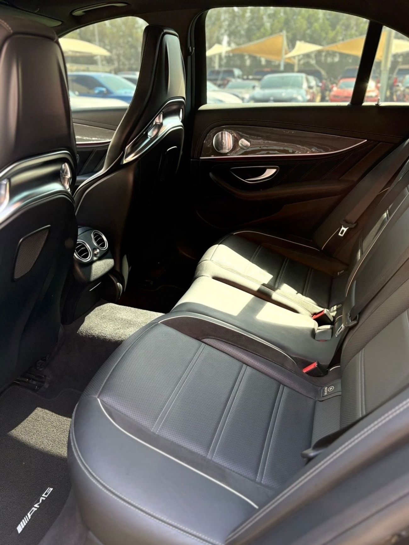 مرسيدس بنز E 63S 4MATIC+ 4.0L