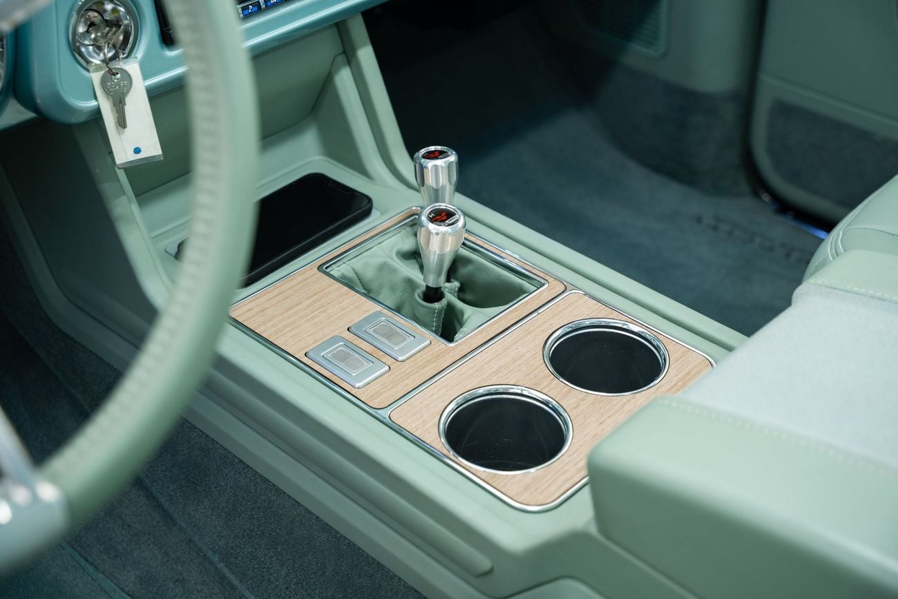 شيفروليه بليزر K5 Velocity Restorations LT1 10 Speed Pro Touring Restomod