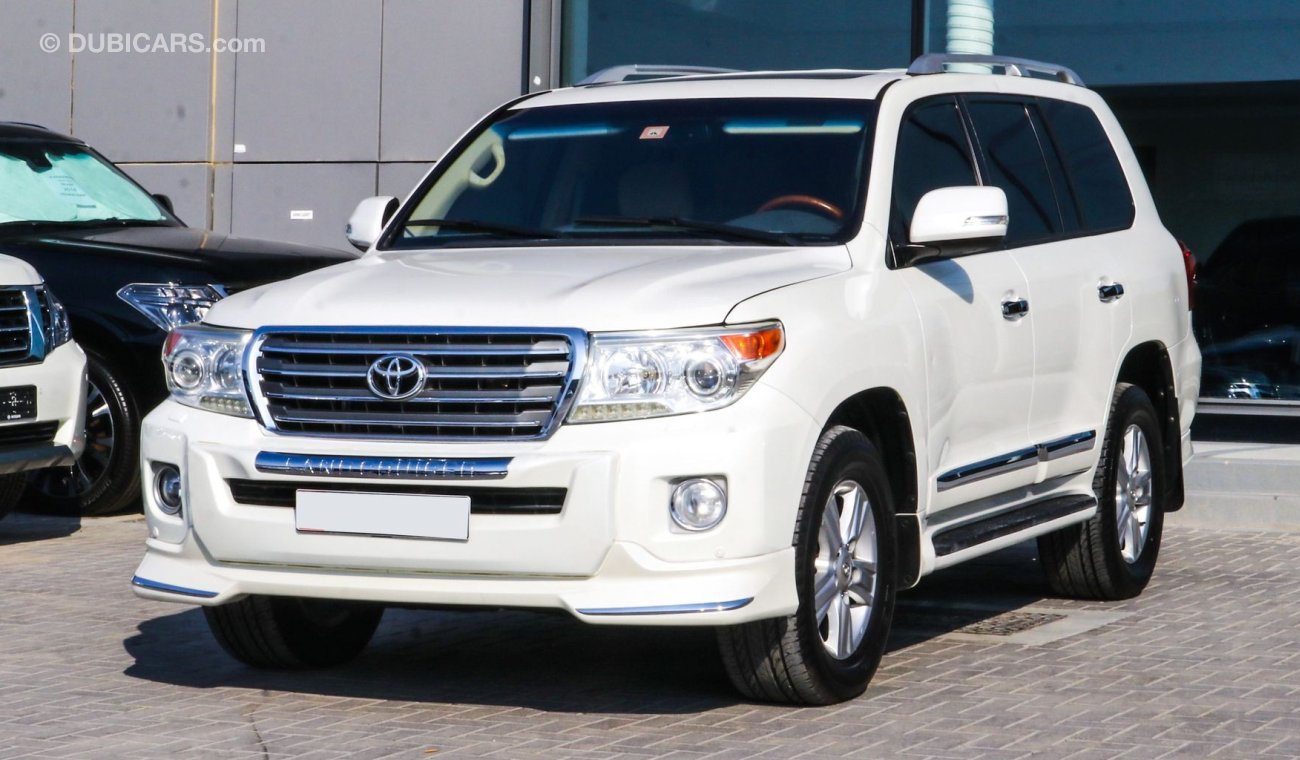 Toyota Land Cruiser GXR V8