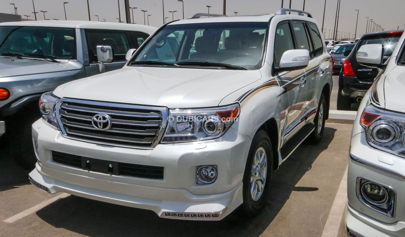Toyota Land Cruiser GXR V8