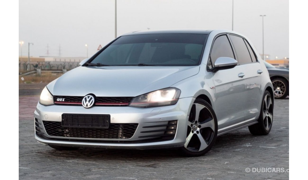 فولكس واجن جولف GTI