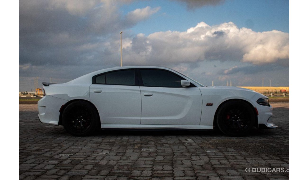 Dodge Charger SRT 392