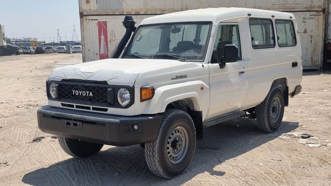Toyota Land Cruiser 70 LC 78 HARDTOP 4.0L MT 78 V6 4.0L Petrol AT 2025YM