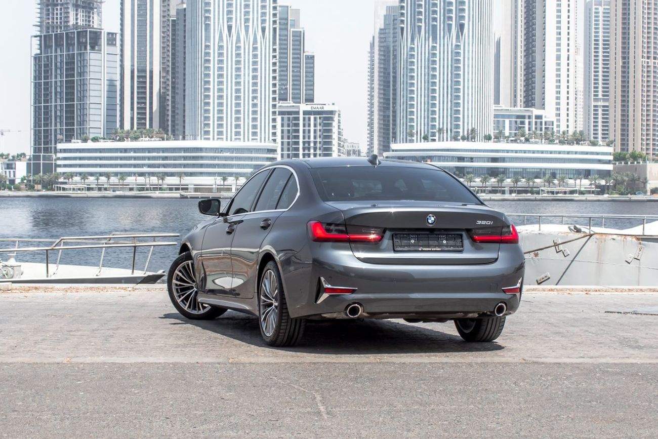 بي أم دبليو 320 Luxury Line