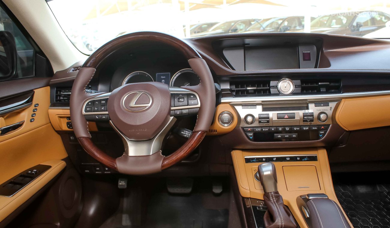 Lexus ES350