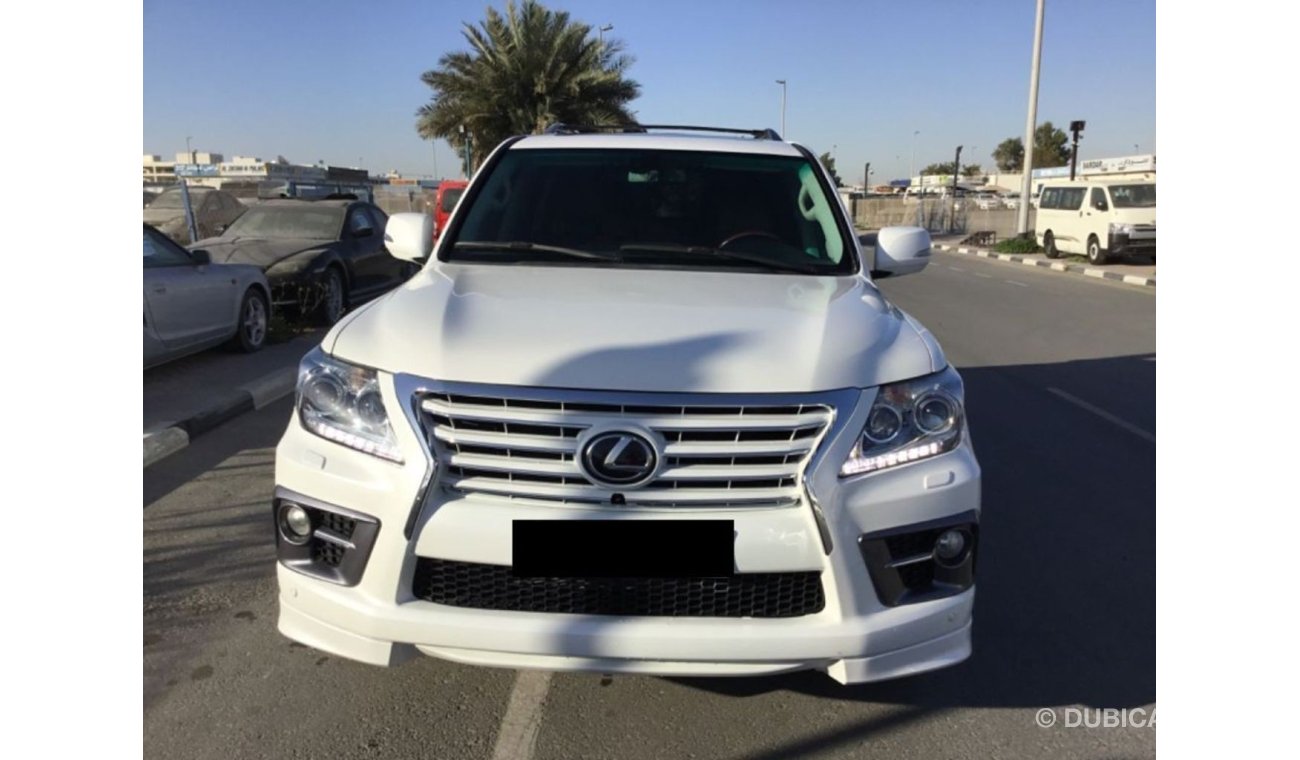 لكزس LX 570 LEXUS LX570 SPORT FULL OPTION GCC SPECIFICATION