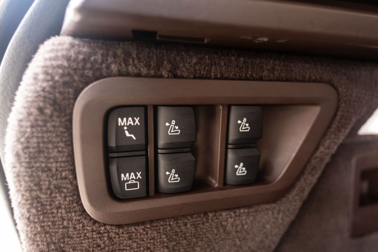 BMW X7 XDrive50i 4.4L