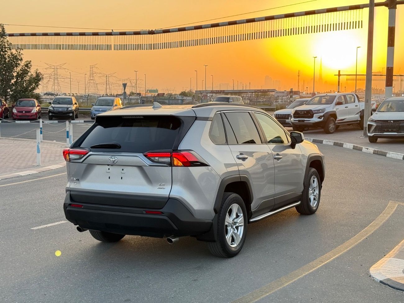 Toyota RAV4 2019 LE KEY START LEATHER SEATS 4WD CANADA SPEC