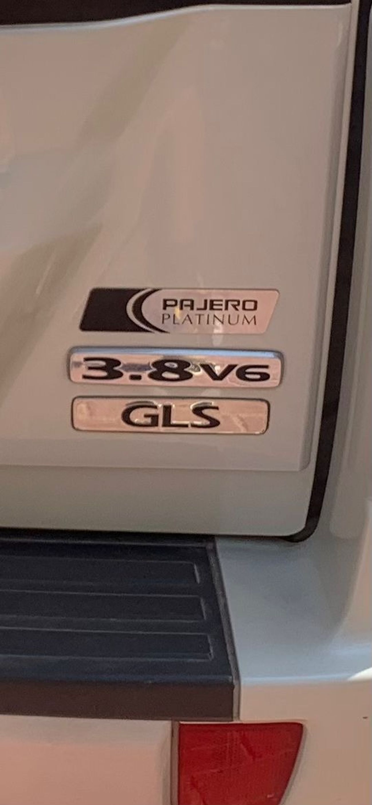 Mitsubishi Pajero Platinum 3.8L