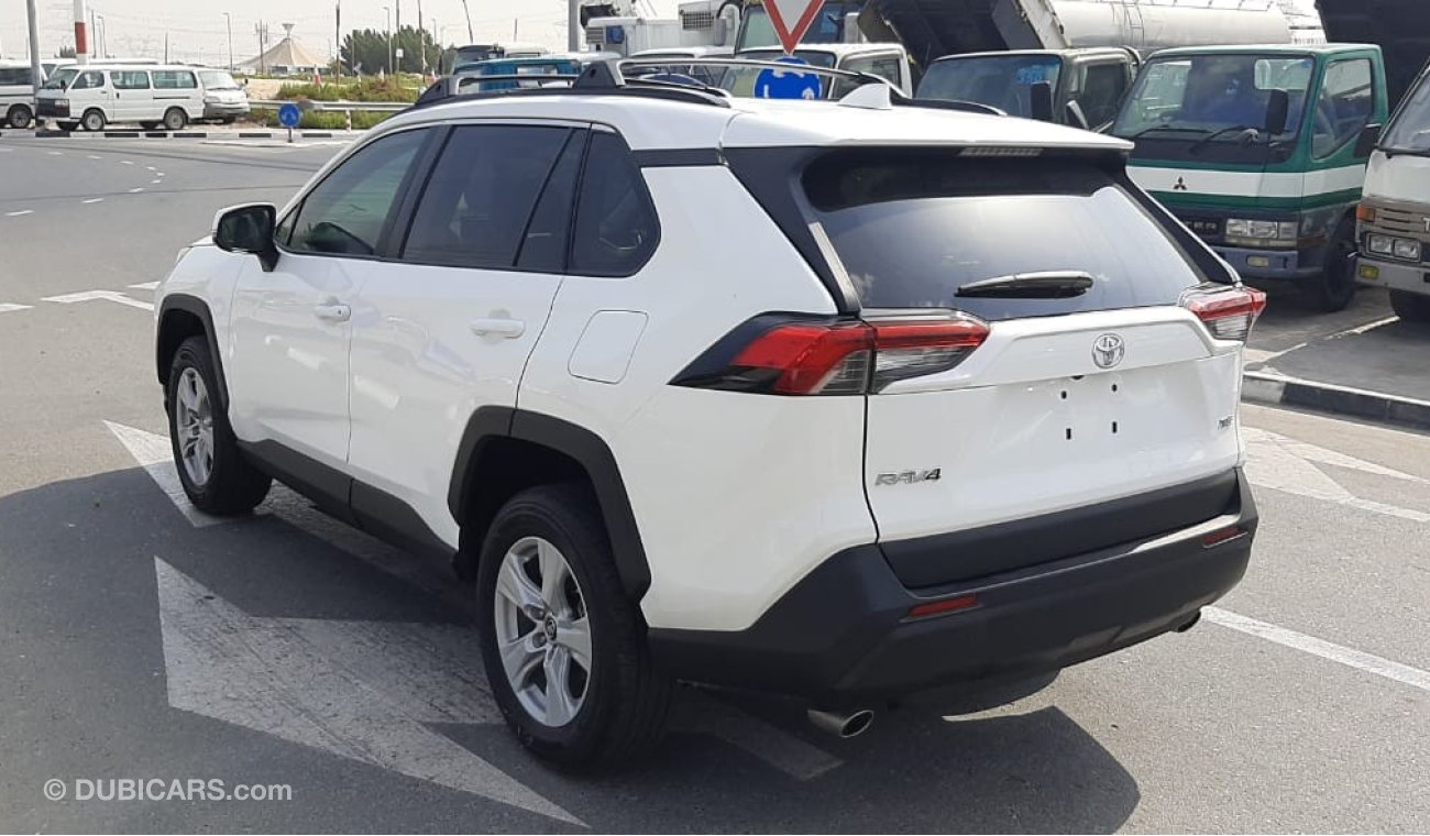 تويوتا راف ٤ TOYOTA RAV4 XLE push  start sunroof