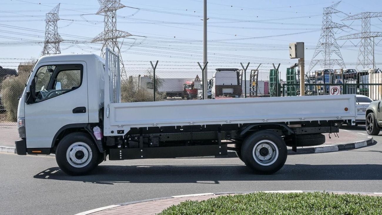 Mitsubishi Canter Van Brand New MItsubishi Canter Cargo 2026 Export 4.2L 2WD M/T Diesel|White/Black|CANTER14FT-170-26|