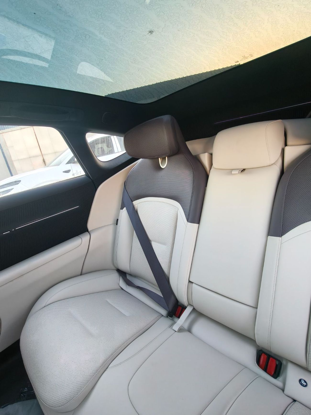 أفاتر 12 أفاتار 12 4WD ماستر سيارة كهربائية بالكامل