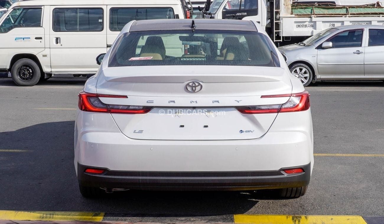 Toyota Camry LE HEV Hybrid 2.5 L