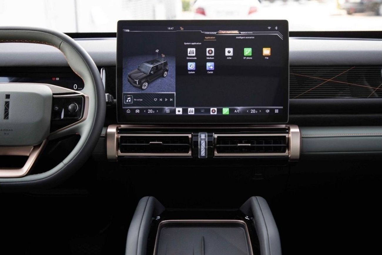 شيري iCar 03 2024 ICAR EQ3 V2 طويلة المدى - أسود من الداخل أخضر | تصدير فقط