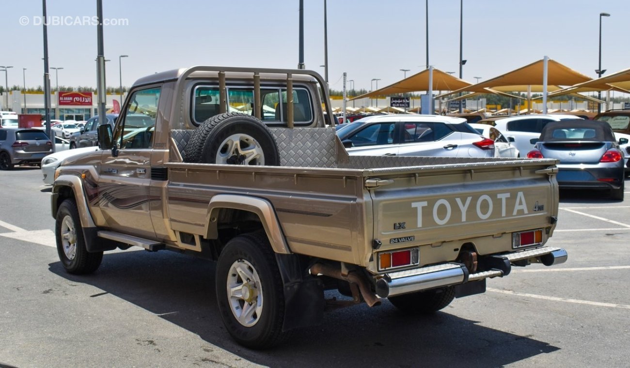 Toyota Land Cruiser Pick Up