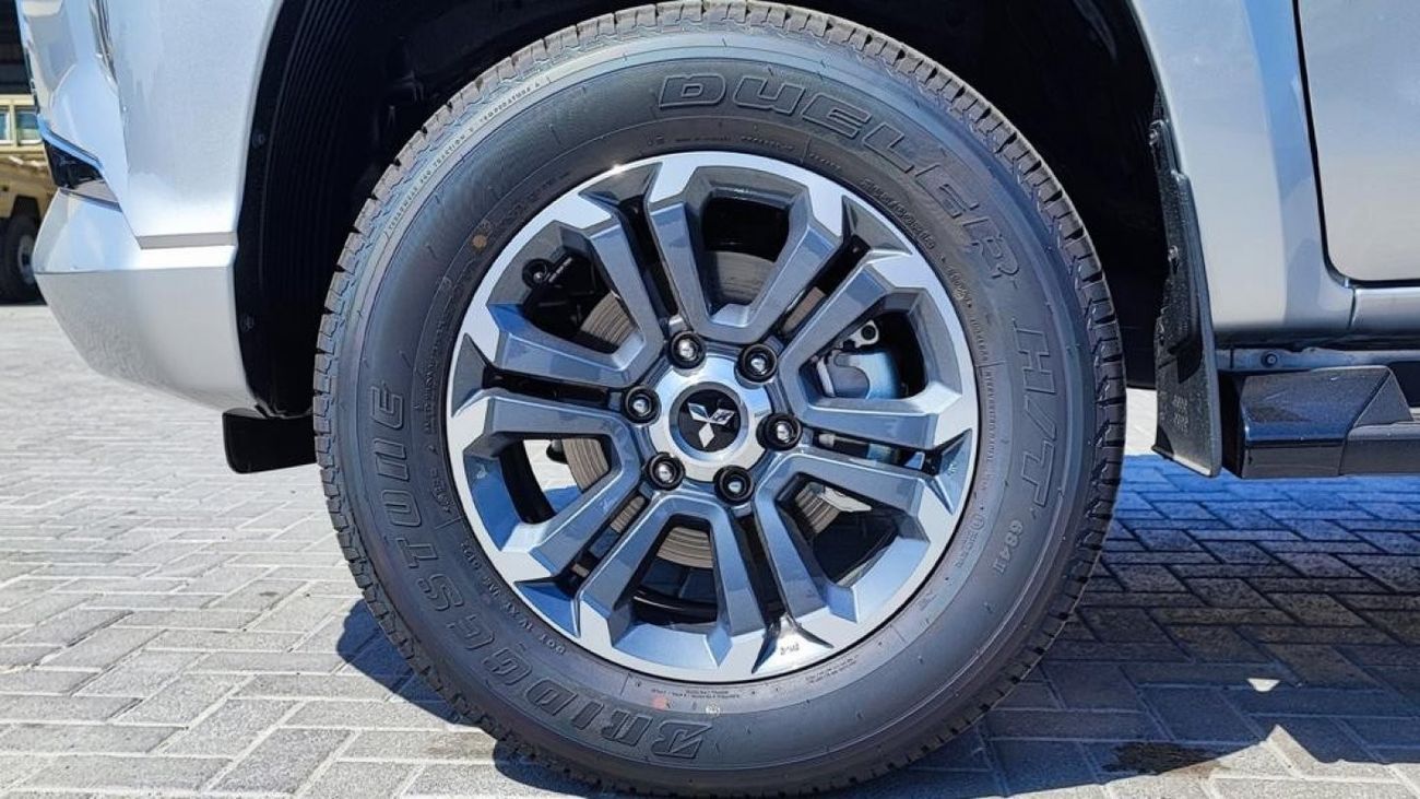 Mitsubishi L200 Mitsubishi L200 D DC 4WD 00G30 2.4L Sportero AT