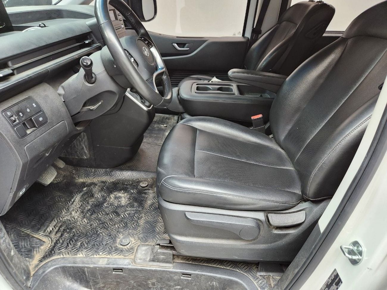 Hyundai Staria 2022 HYUNDAI STARIA (D) 2.2 Tourer 9seat Modern