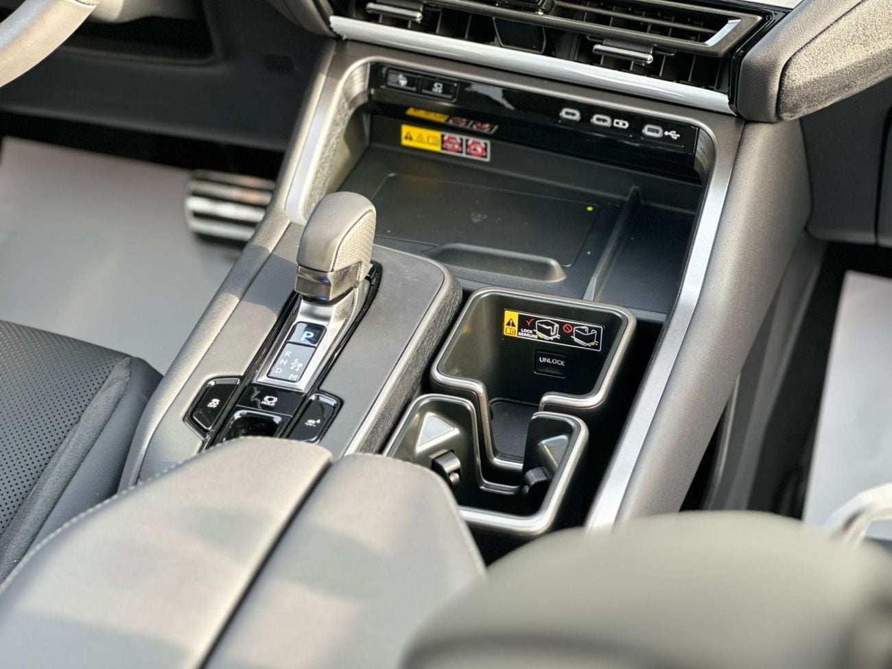 Lexus TX 500h Lexus TX500h F Sport 3