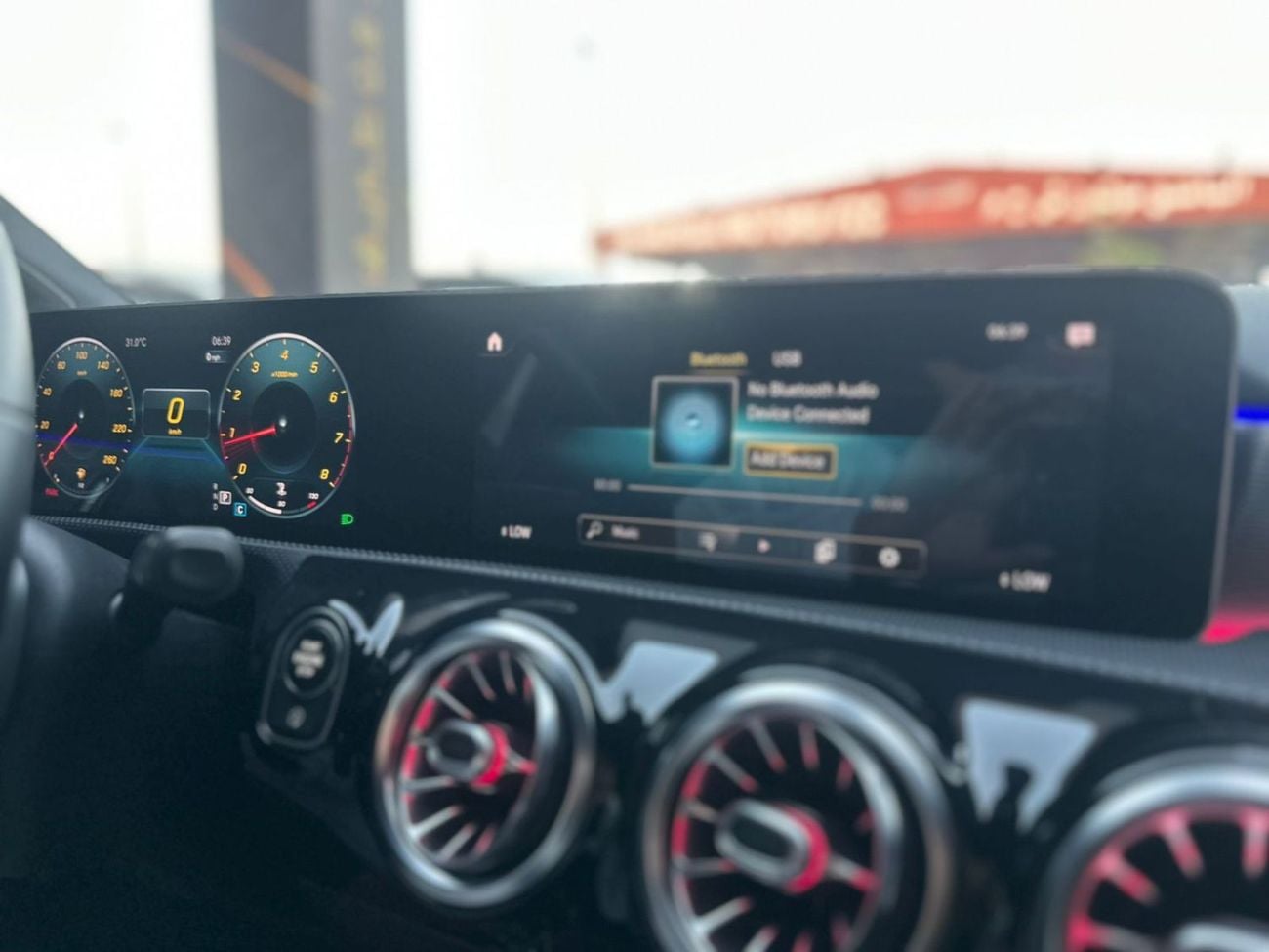 Mercedes-Benz A 220 2.0L 4-cylinder turbo (188 hp)
