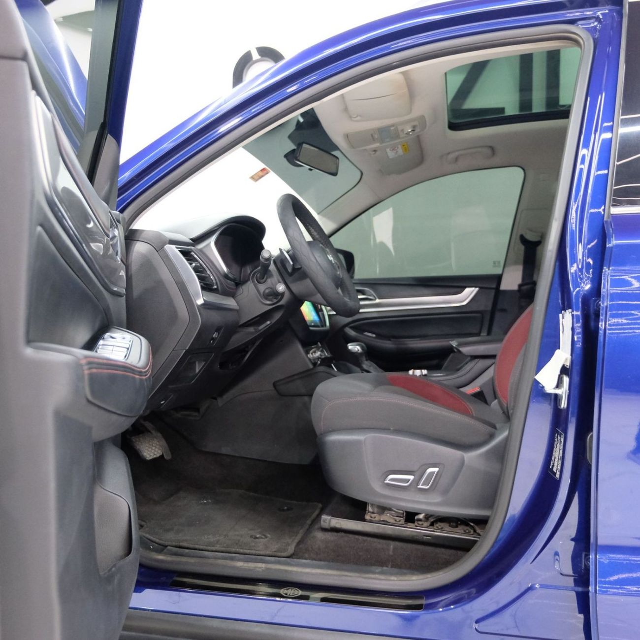 أم جي RX8 MG RX8 Comfort 2020 4W-GCC-Under Warranty till 2026-Agency Service-Accident Free-Excellent Condition