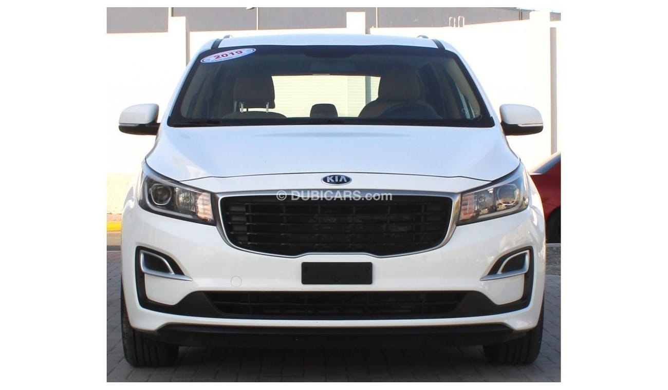 Kia Carnival Kia Carnival 2019 GCC, in excellent condition without accident