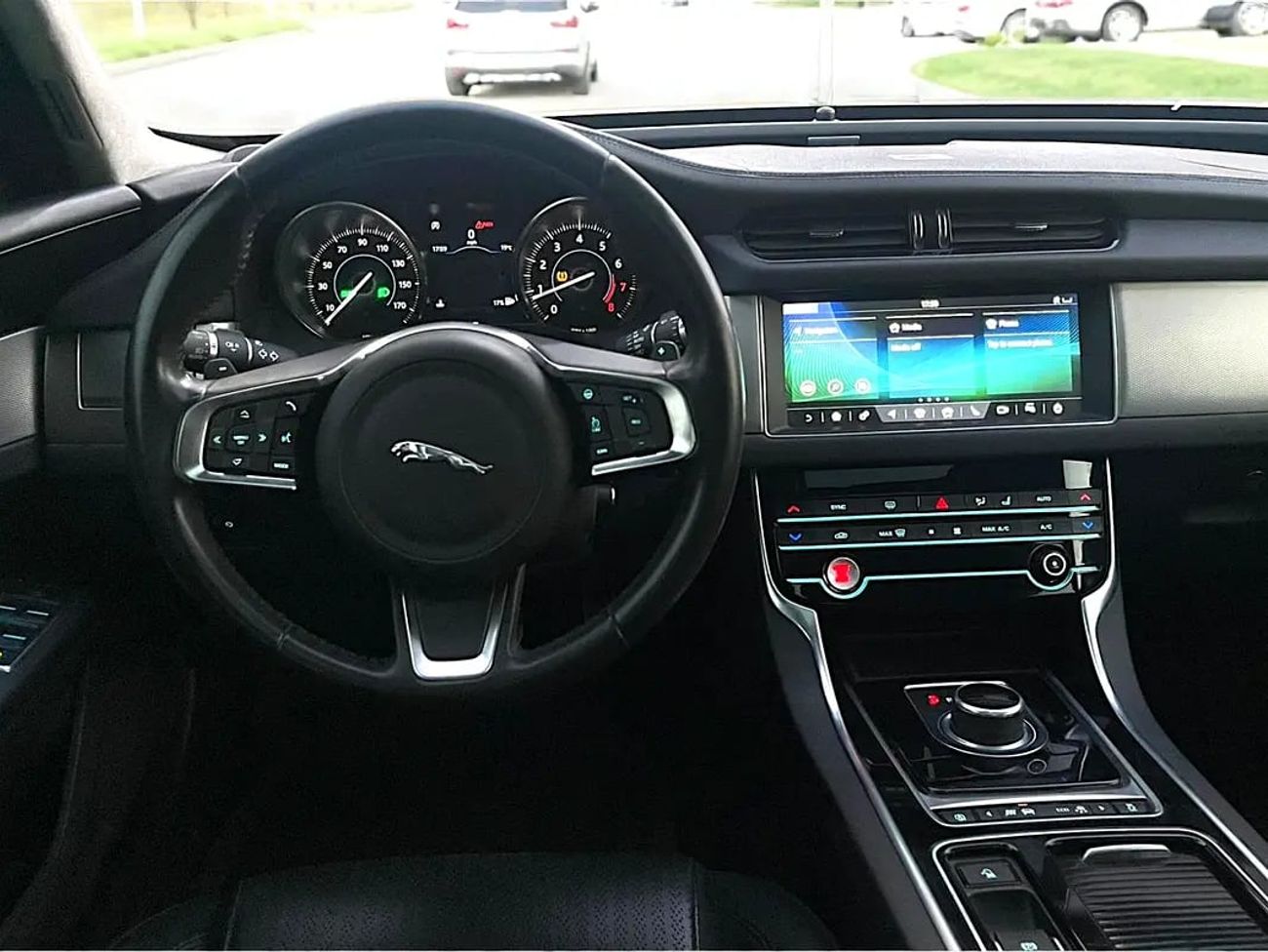 جاكوار XF Luxury 3.0L | | 2.0L 4-CYLINDERS | ORIGINAL PAINT | AMERICAN SPEC | CLEAN TITLE