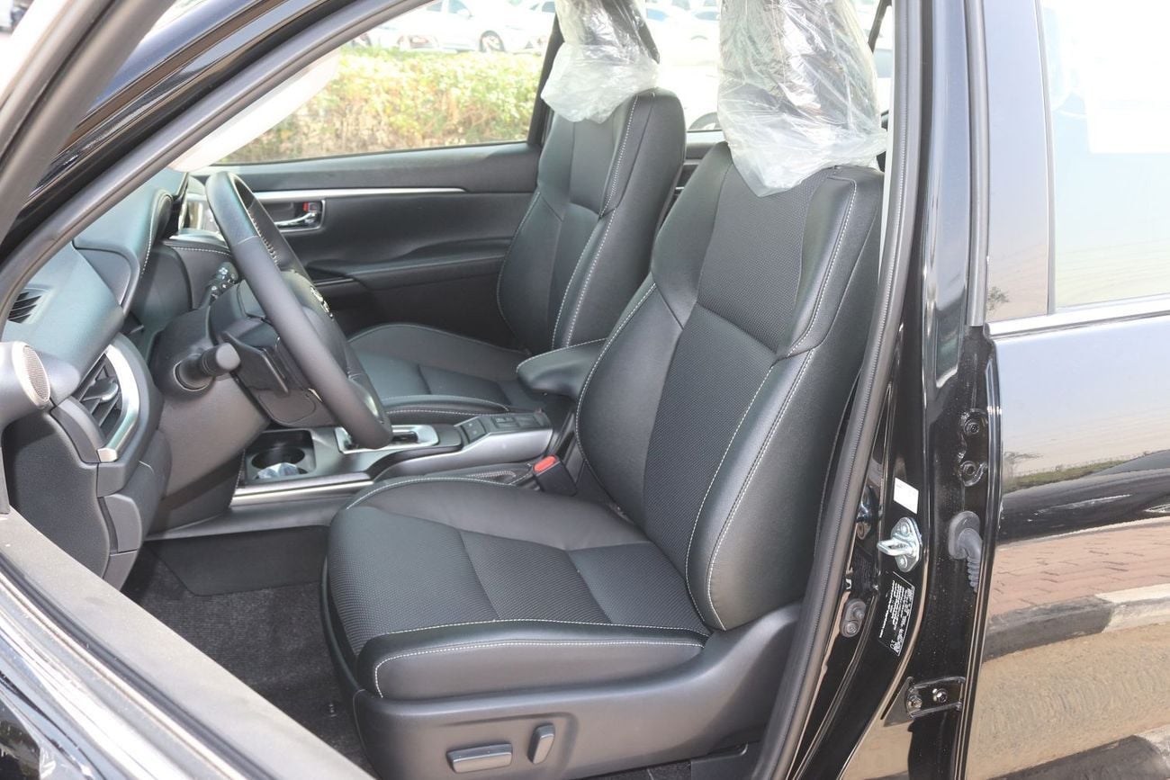 Toyota Fortuner SR5 V6 . 4.0L . Petrol . 4WD . 6-Speed Automatic . 7 Seats . 4 Doors 2026 Model . For Export