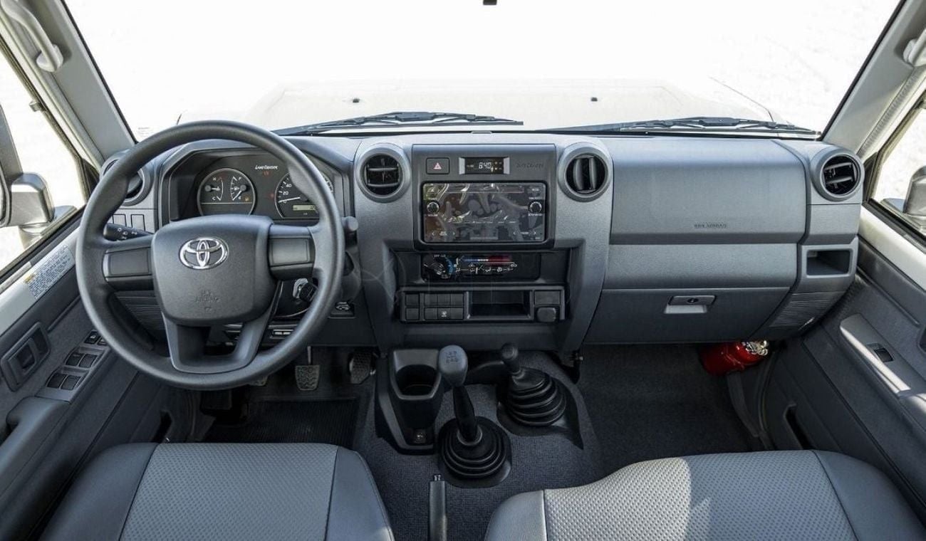 Toyota Land Cruiser 70 LX TOYOTA LC76 Hard top 4.2L 5 DOORS 2025