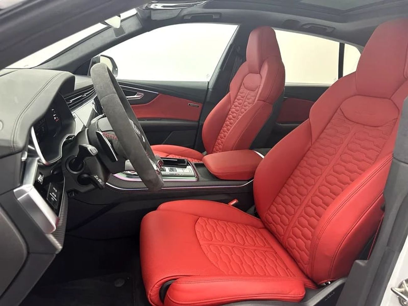 Audi RS Q8 quattro 600hp Black-Red Edition (Ref# 052046)