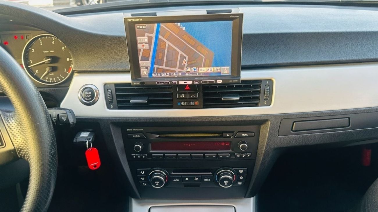 بي أم دبليو 320