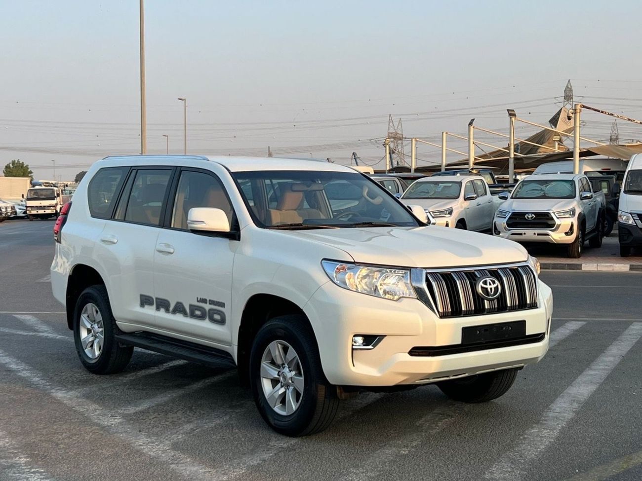 تويوتا برادو 2023 Toyota Prado TX 2.7L V4- AWD 4x4 - Full Screen - 3 key - No Accident - 7 Seater