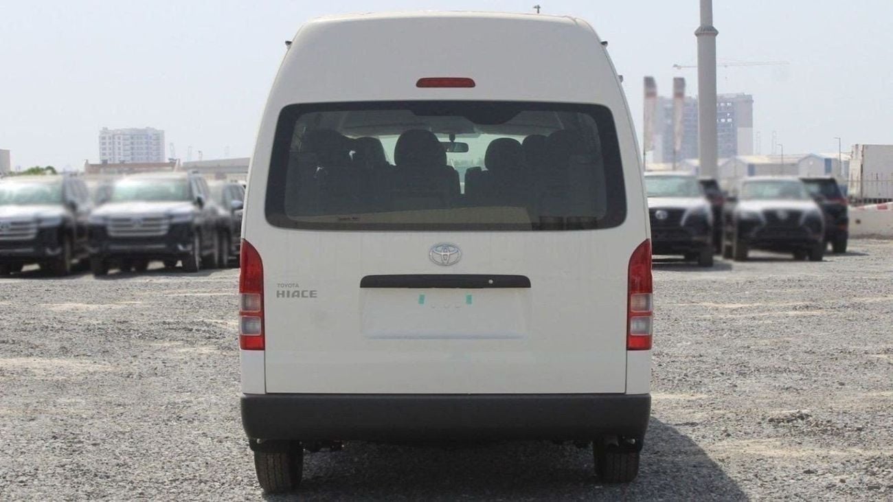 Toyota Hiace DLS - STD ROOF Toyota Hiace 2.5L High Roof Diesel old ship 2025