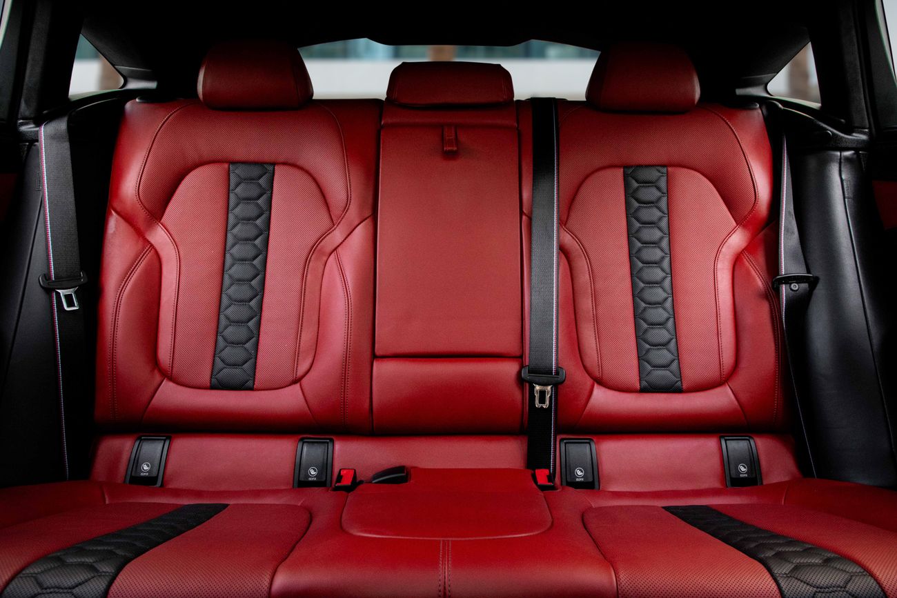 BMW X6 X6 M-Competition | 6,757 P.M | 0% Downpayment | BMW WARRANTY AND SERVICE CONTRACT!