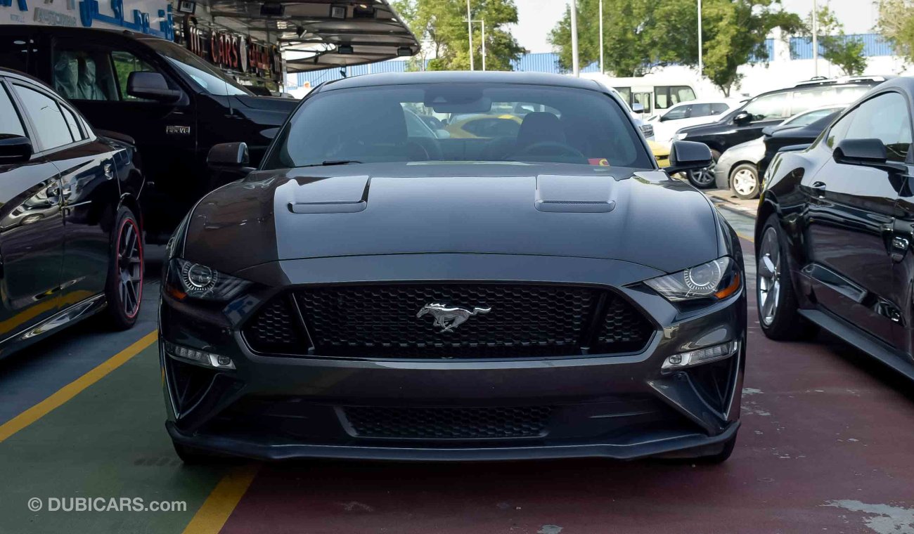 Ford Mustang 2019 GT Premium, 5.0 V8 GCC, 0km w/ 3Yrs or 100K km Warranty + 60K km SERV @ Al Tayer # Carbon Fiber