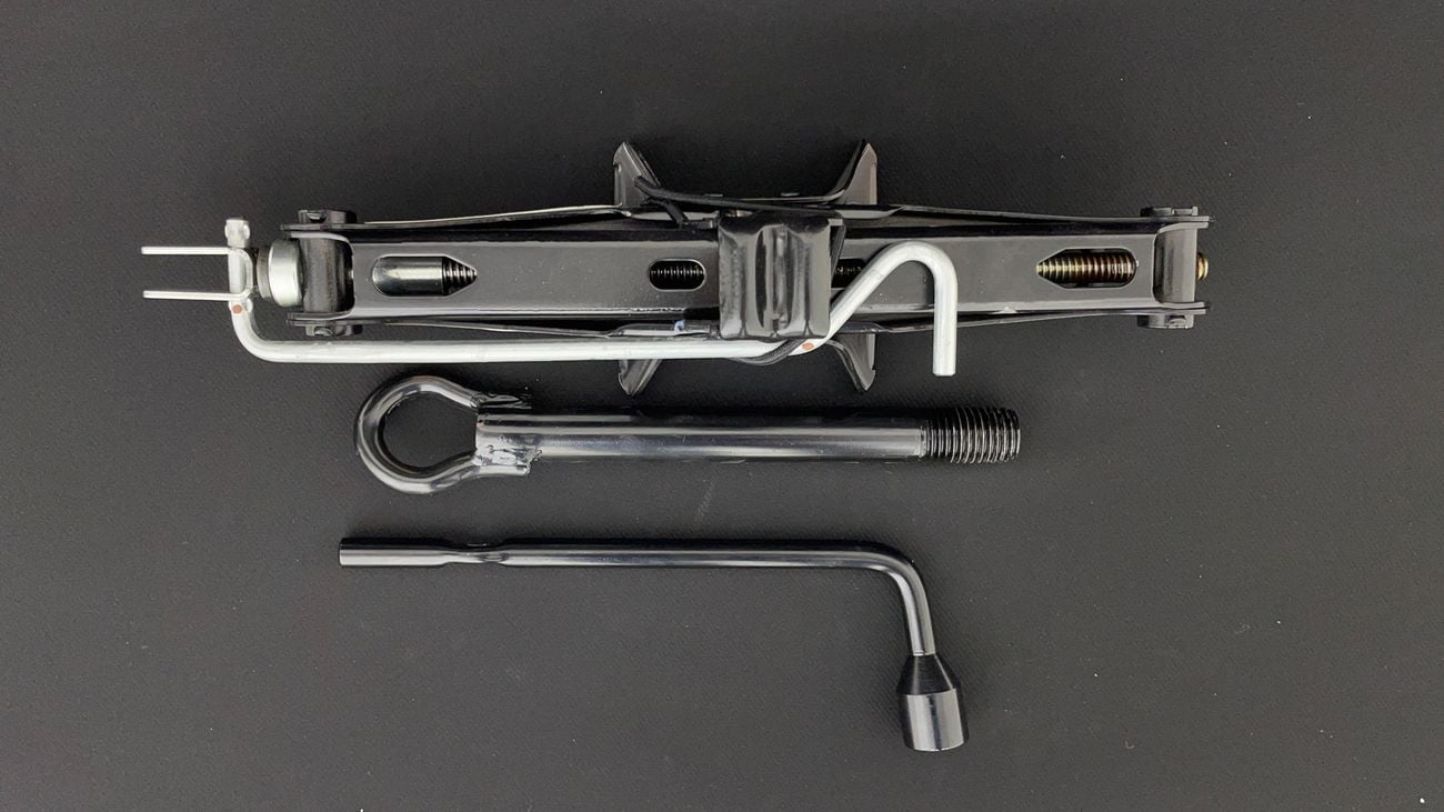 تشنجان الس فين 2024 V7 | AED 417/Month | 0 DP | 30 Day Return | Warranty | Service History