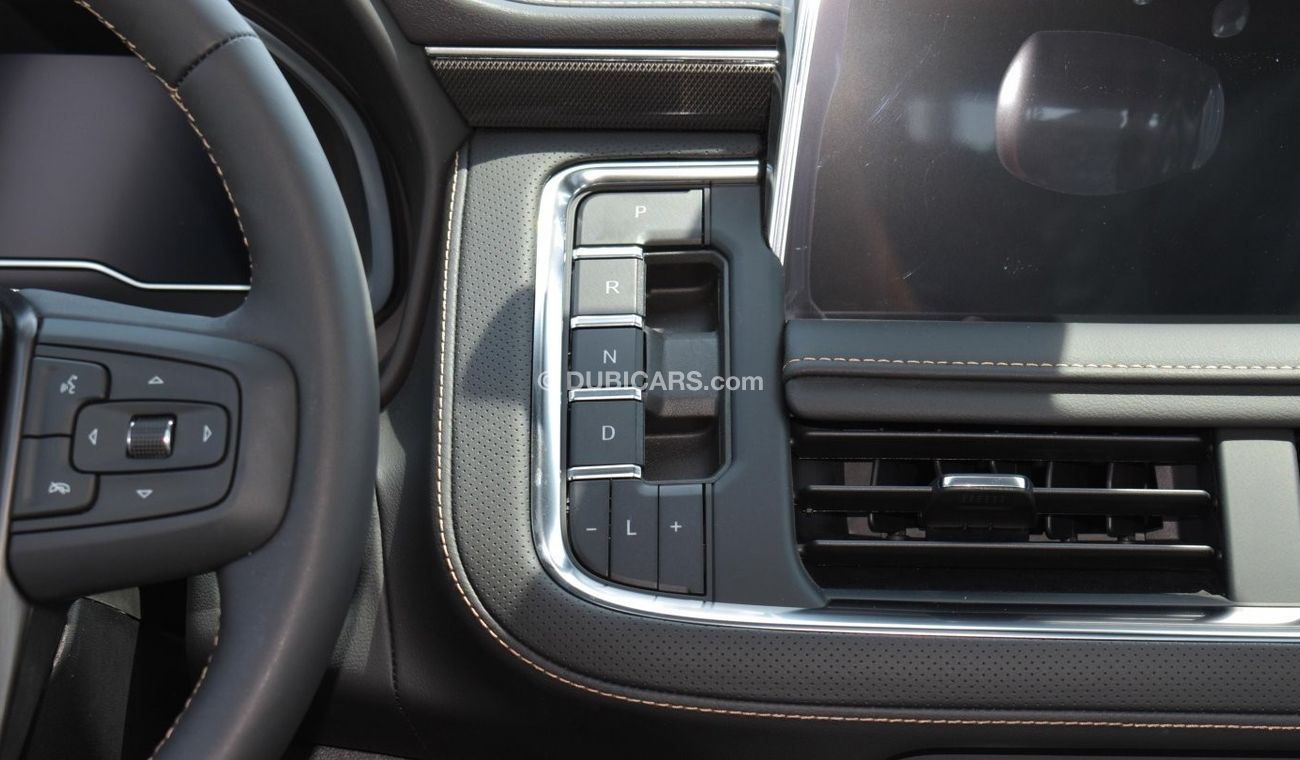 GMC Yukon AT4 5.3 L. Local Registration + 10%