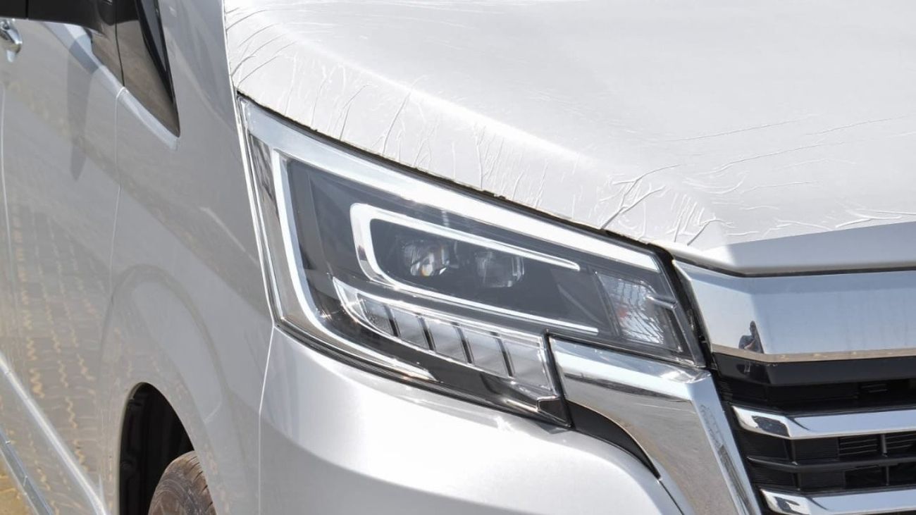 Toyota Granvia Basic Option