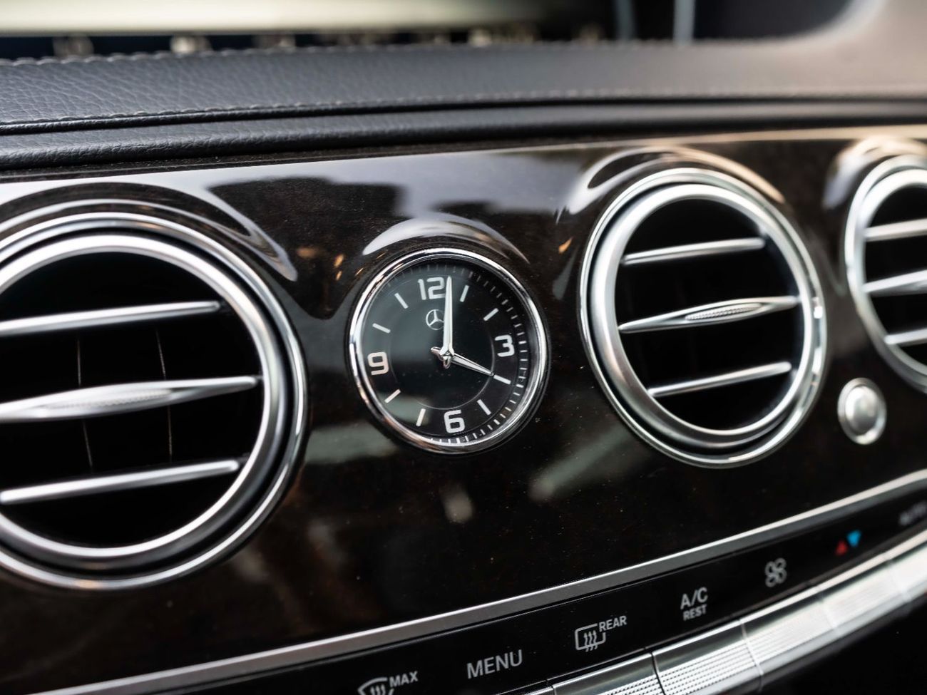 Mercedes Benz S550