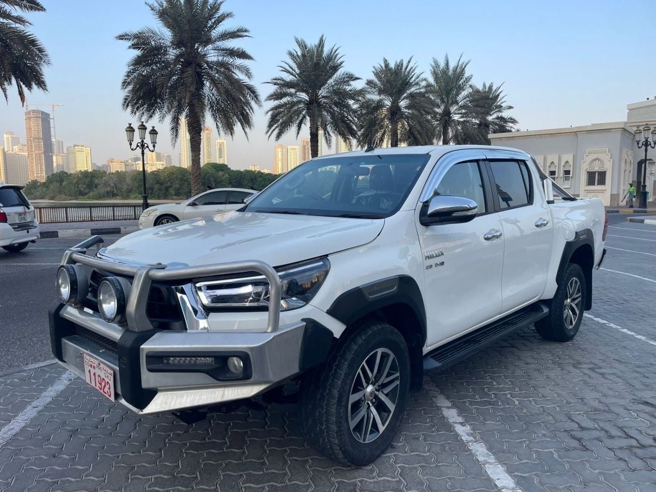 تويوتا هيلوكس S GLX 2.8L AWD A/T
