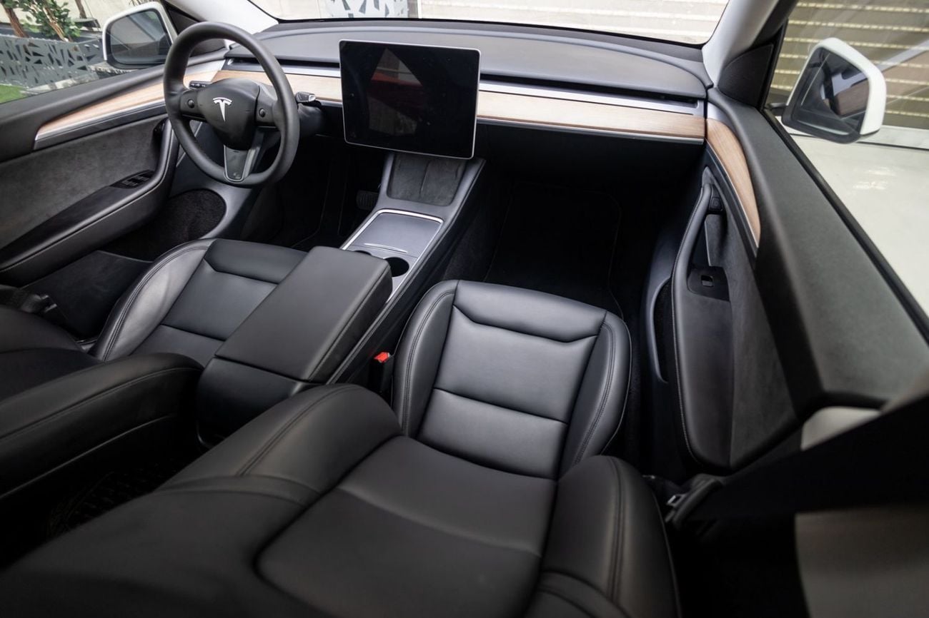Tesla Model Y Real-Wheel Drive Tesla Model Y Standard Range 2023 GCC specs for 1,563.00 AED monthly