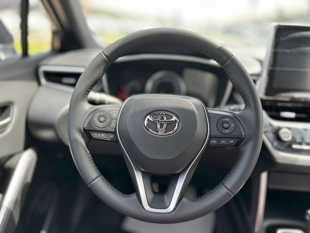 Toyota Corolla Cross TOYOTA COROLLA CROSSOVER 1.8L PET-A/T -FULL - SUNROOF /LTR- 25YM