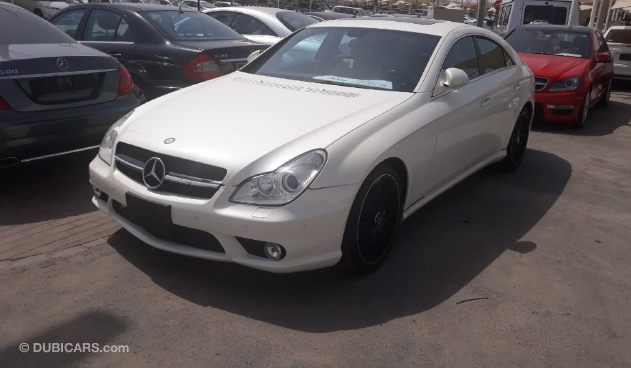 Mercedes-Benz CLS 55 AMG 2007 Full options clean car from Japan