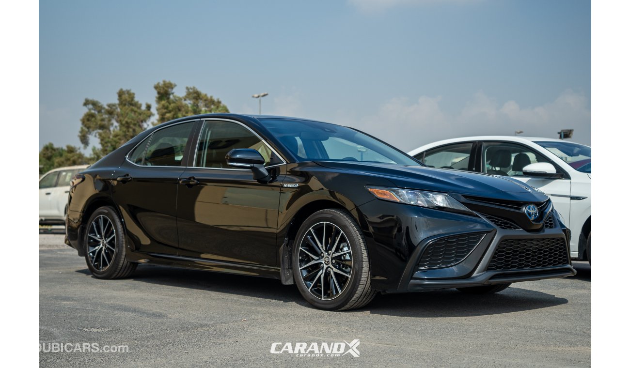 Toyota Camry SE Hybrid 2021 Black