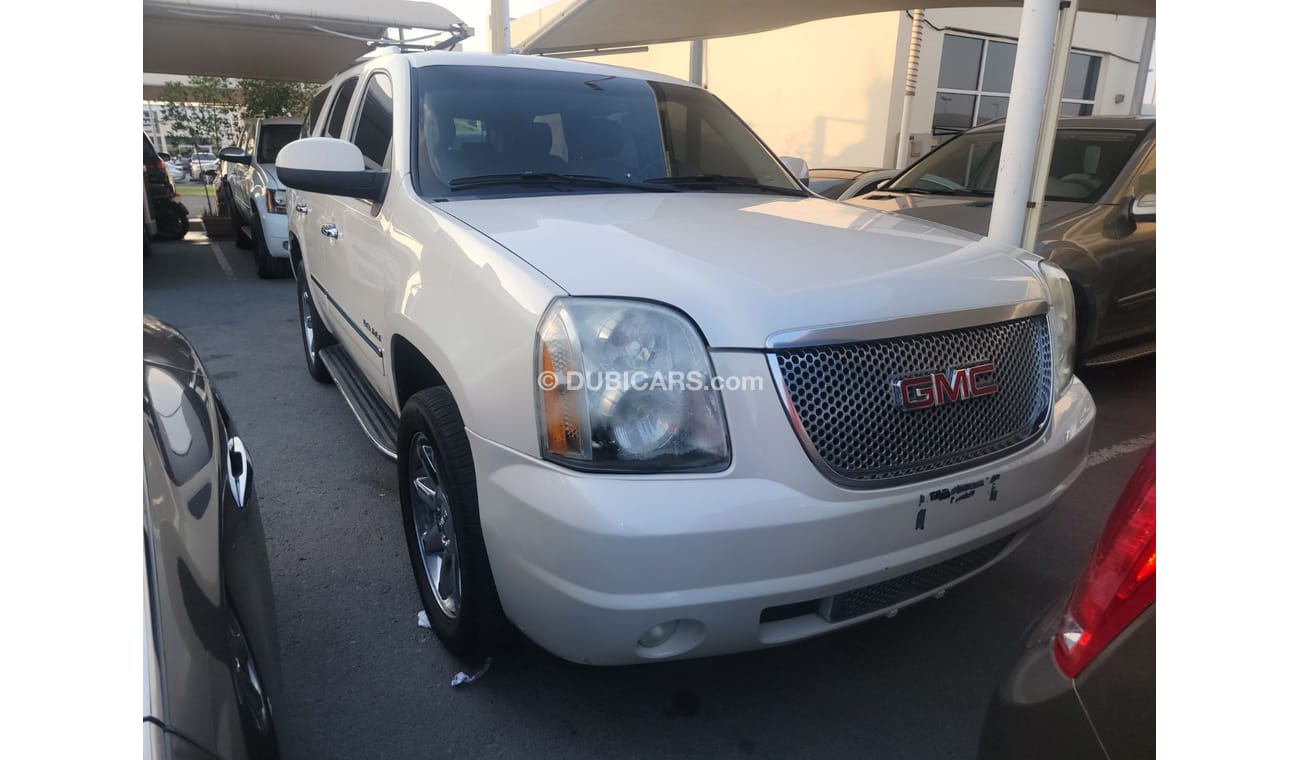 GMC Yukon Denali