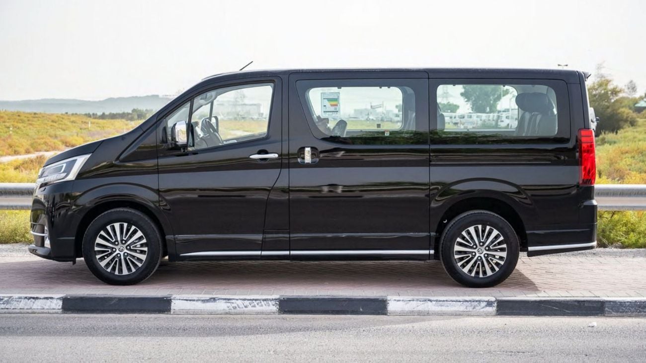 تويوتا جرافينا Toyota Granvia Premium 3.5L 2026