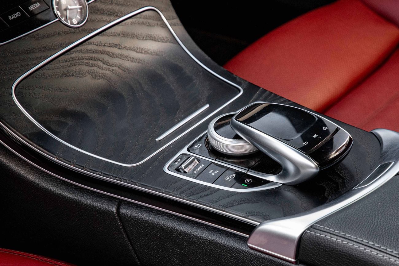 مرسيدس بنز C 200 C200 AMG Coupe | 3,036 P.M | 0% Downpayment | LOW KMS!