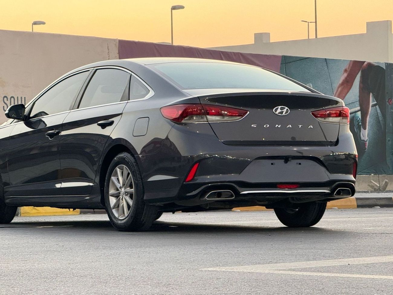 هيونداي سوناتا GL 2.4L In excellent condition and requires no expenses