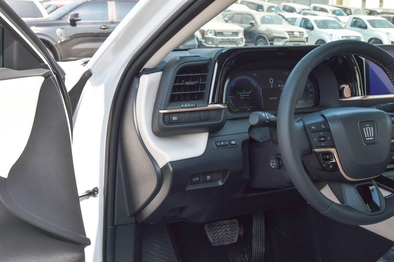 Toyota Crown TOYOTA CROWN HYBRID 2.5L FWD SEDAN 2026